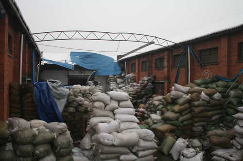 公司倒塌的茶葉倉庫